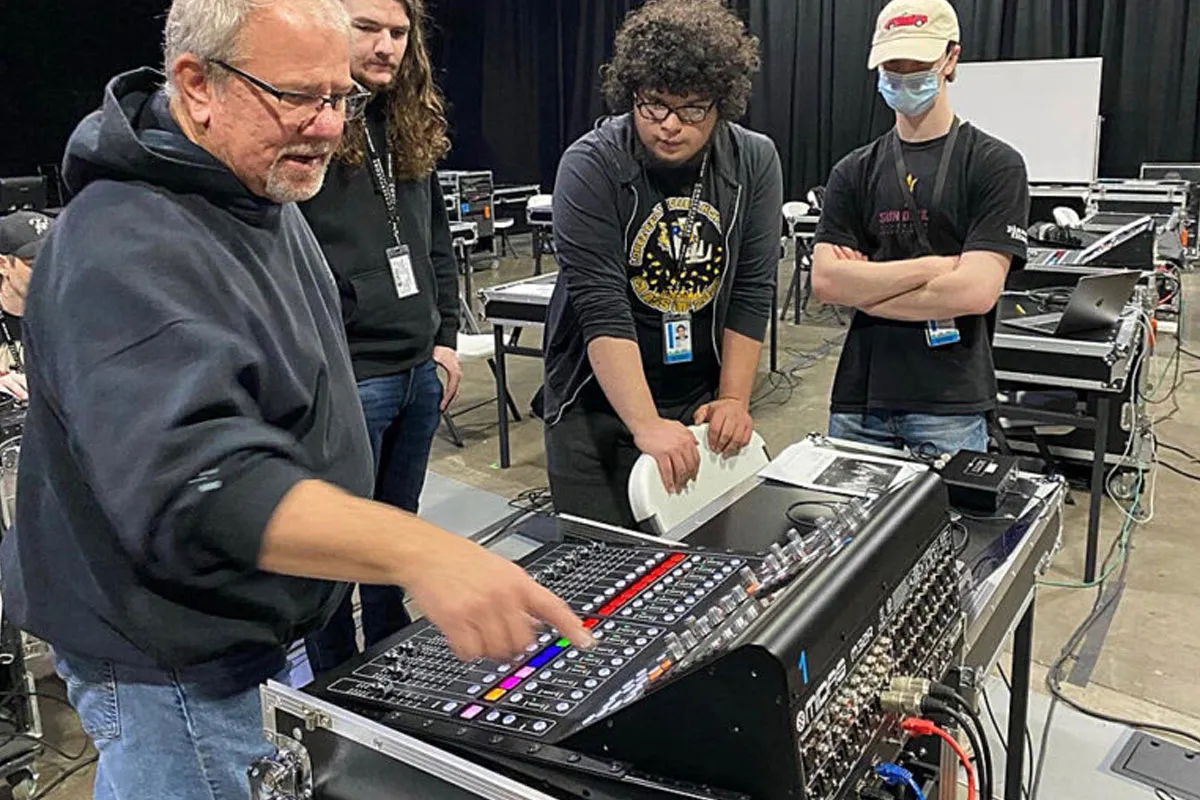 Students Learn the Midas Touch at CRAS